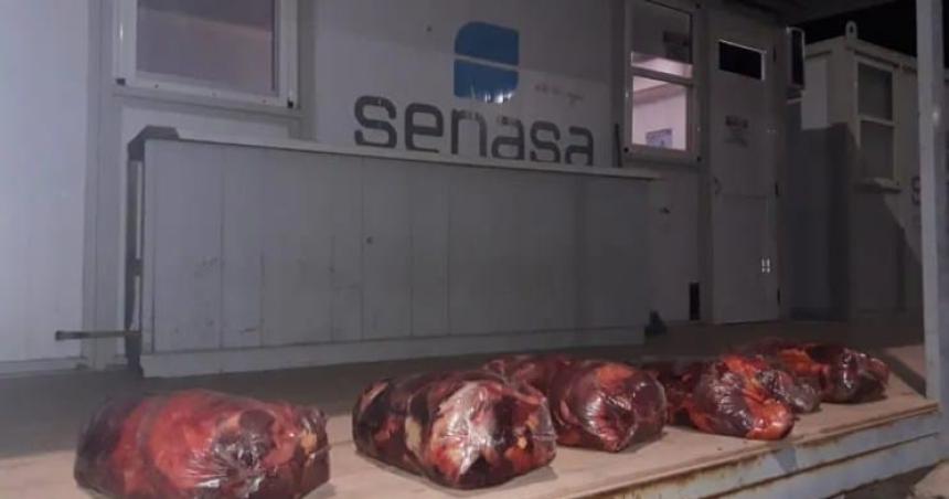 Secuestran casi 200 kilos de carne que intentaban pasar de 25 de Mayo a Catriel