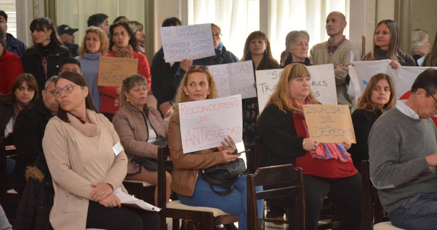 Siguen los cruces entre el oficialismo y la oposicioacuten por los explanes