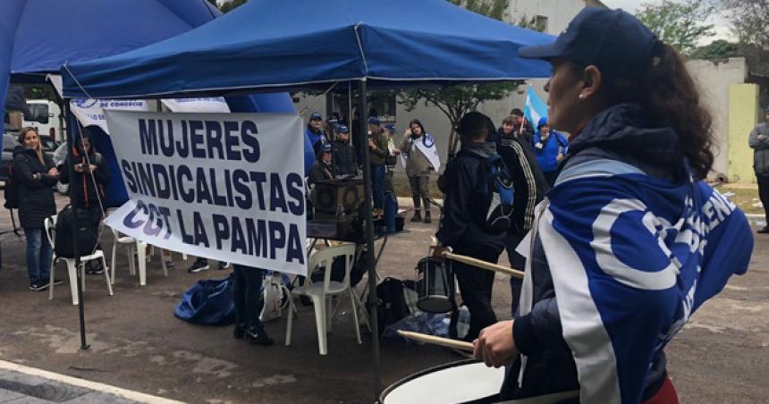 Paro y protesta frente a la CEVIC