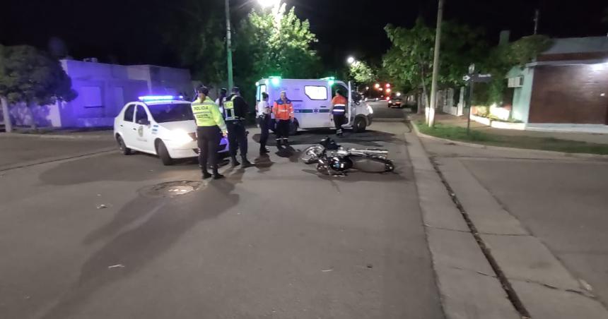Santa Rosa- un auto chocoacute una moto y se dio a la fuga