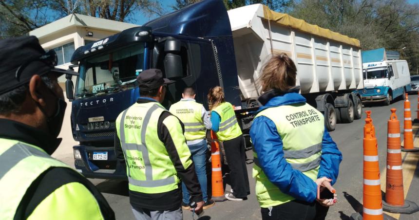 Operativos de control de transporte en Catriloacute