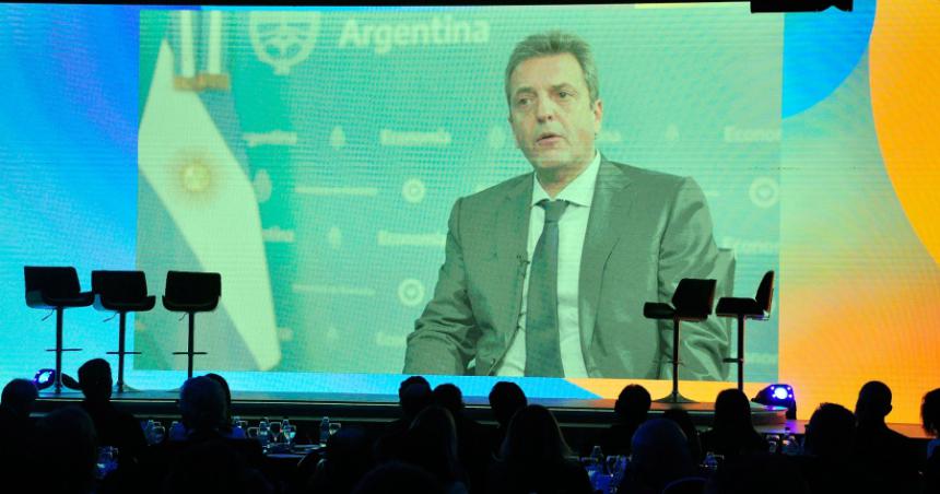Massa- La poliacutetica tiene que ceder y los empresarios tambieacuten