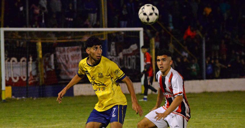 Un tiacutetulo un descenso y una promo en juego