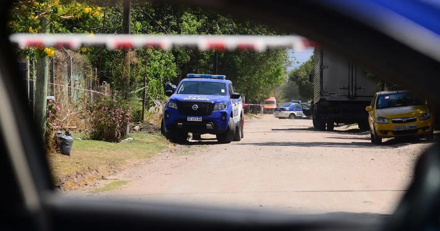 Horror en Rosario- un hombre matoacute a sus dos hijos de 9 y 12 antildeos y se suicidoacute