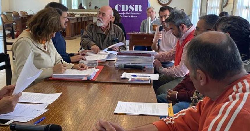 Despacho por mayoriacutea para la feria de artesanos en la plaza