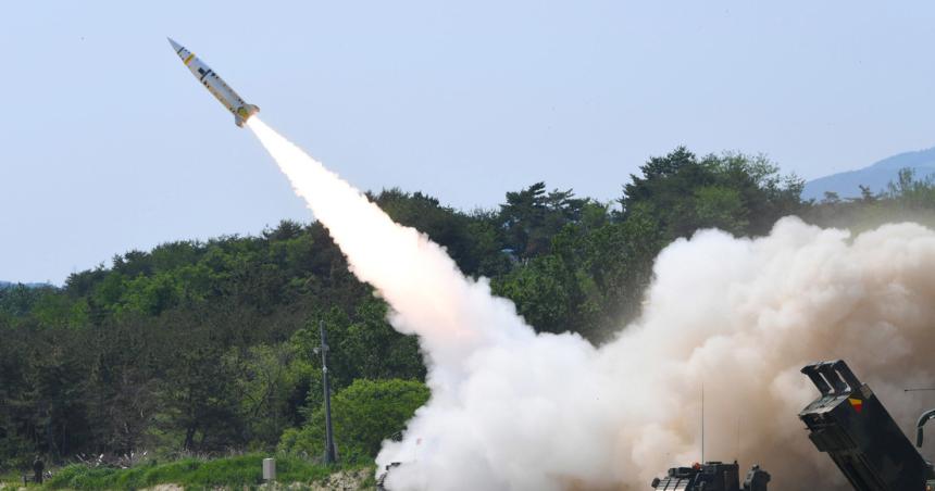 Corea del Norte y Corea del Sur se dispararon misiles frente a sus costas