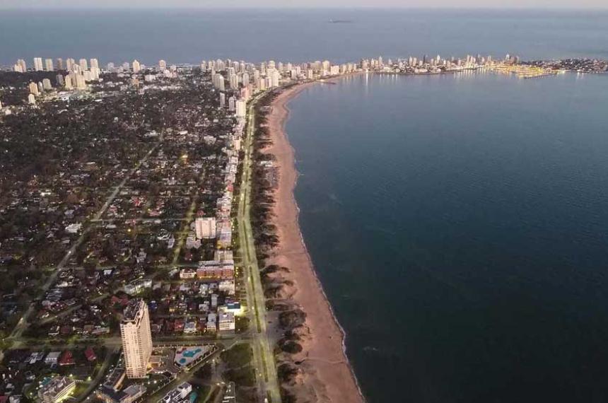 Hoteleros uruguayos quieren evitar una fuga masiva del turismo de su paiacutes hacia Argentina