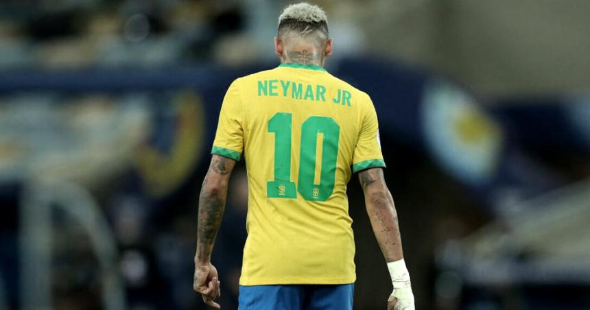 Brasil anuncioacute la lista para el Mundial con el veterano Dani Alves