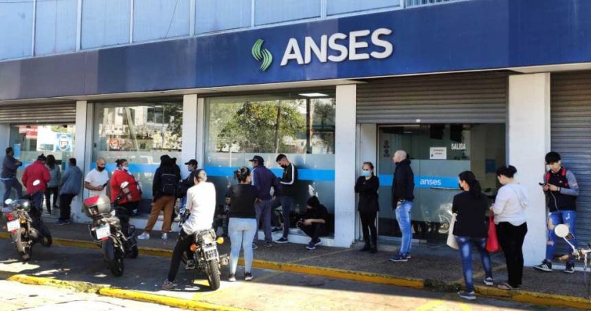 Refuerzo Alimentario- comenzoacute el pago de la primera cuota del bono de 45000