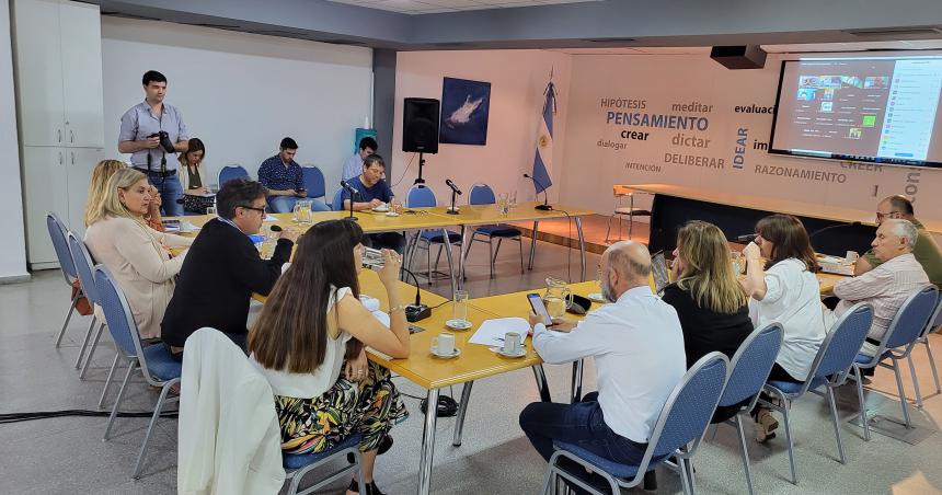 Legislatura- avanza proyecto de cuidado de menores con caacutencer