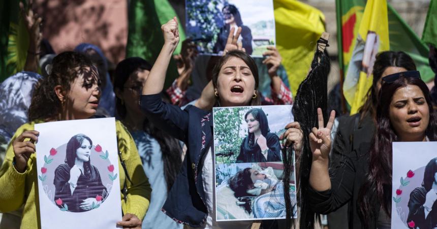 Ya son cinco los condenados a muerte por las protestas en Iraacuten por el fallecimiento de Mahsa Amini