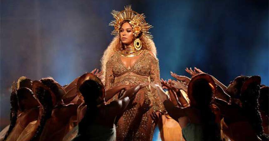 Beyonceacute y Kendrick Lamar lideran los nominados a los Grammy 2023