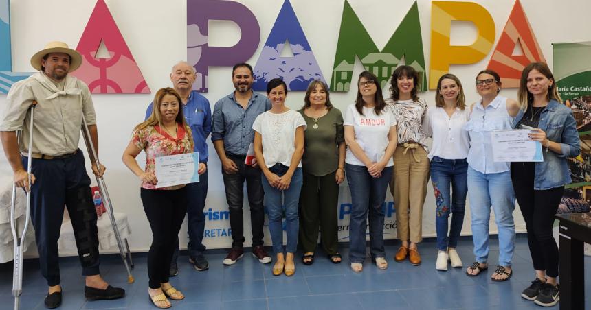 Entregaron certificados del Curso de Marketing Gastronoacutemico