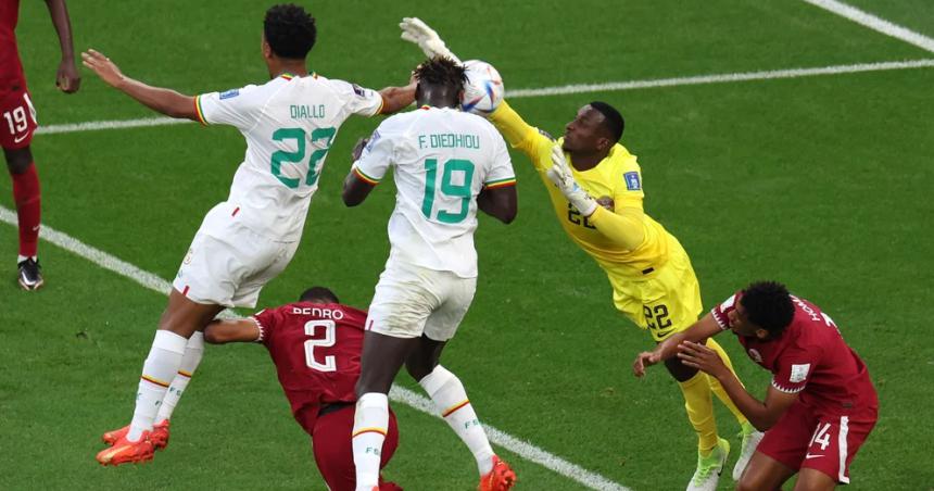 Qatar cayoacute 3 a 1 frente a Senegal