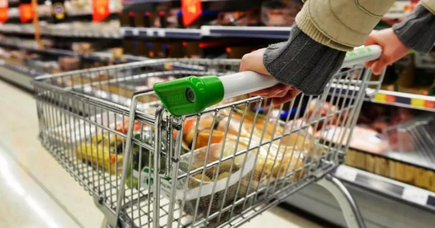 Sobre el fin de mes se desaceleroacute la inflacioacuten de alimentos