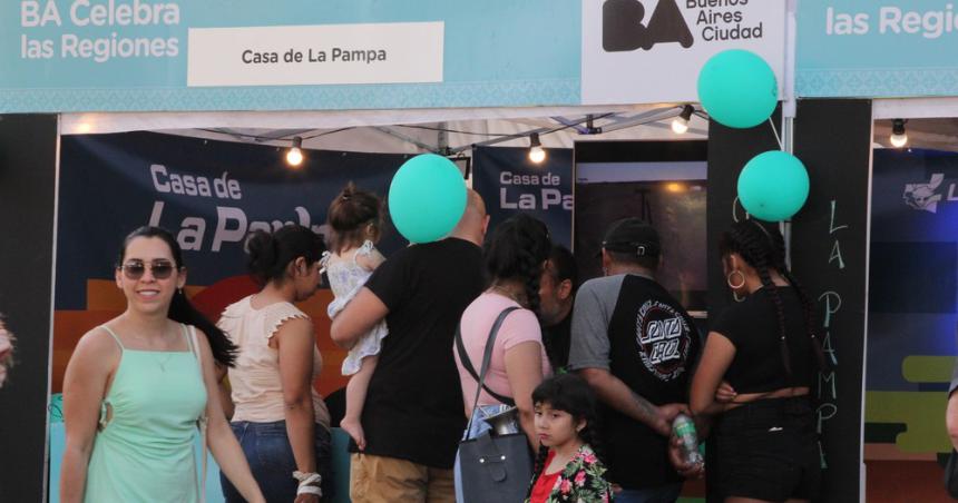 La Casa de La Pampa llevoacute el reclamo por el agua a Buenos Aires Celebra las Regiones