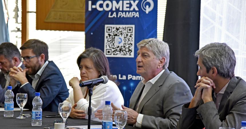 El gobernador Ziliotto afirmoacute que el motor de la economiacutea de La Pampa es el sector privado 