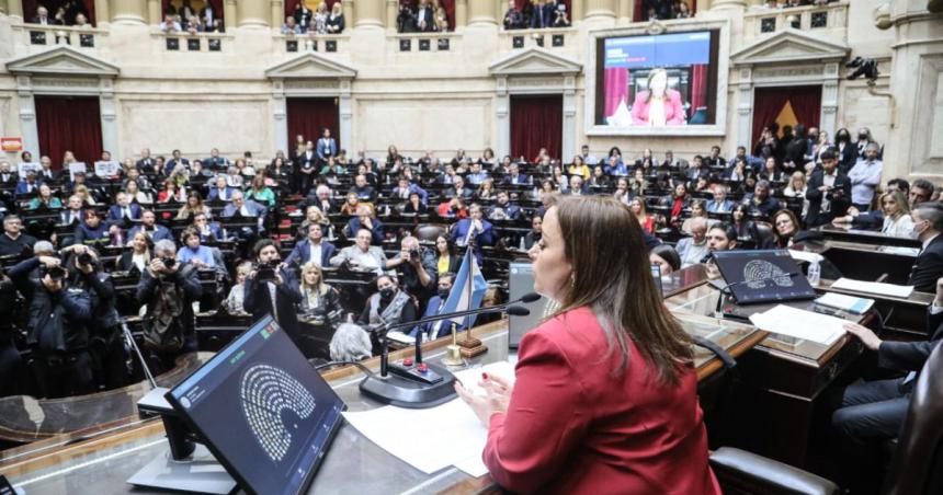 Cruces y tensiones en el Congreso ponen en riesgo la sesioacuten especial