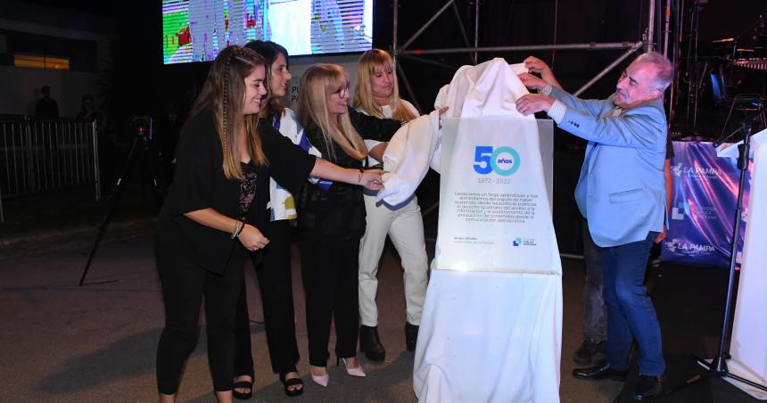 Homenajes en el acto central por los 50 antildeos de la TVPP