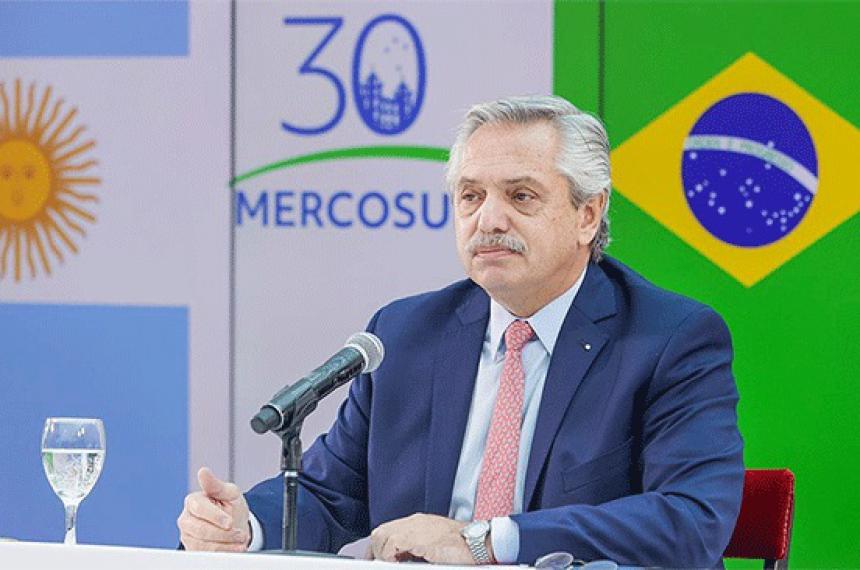 Alberto Fernaacutendez asume la presidencia del Mercosur y busca reimpulsarlo