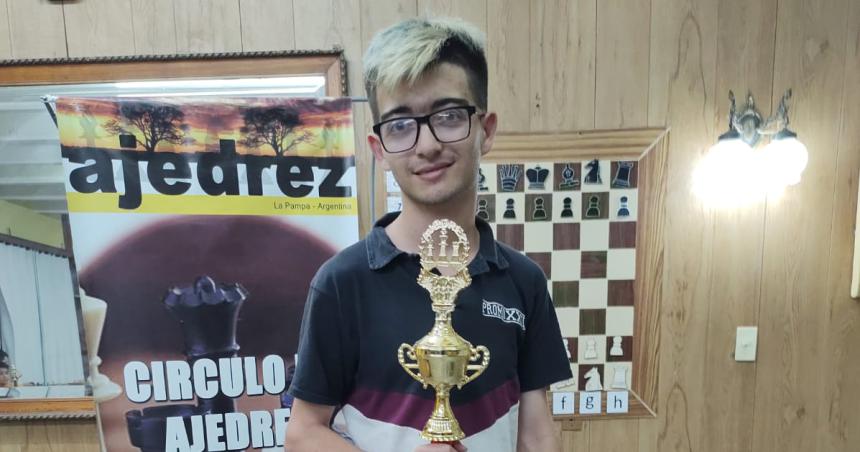 Joaquiacuten Llanos campeoacuten del Prix