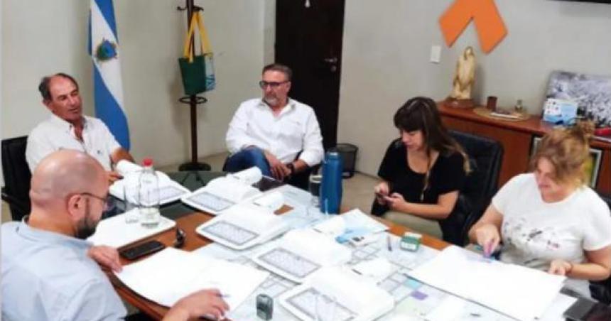 Sigue la entrega de luminarias Led