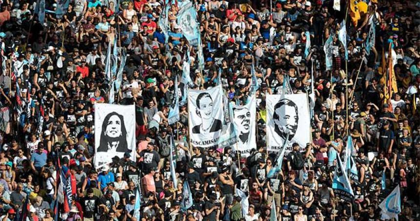 La movilizacioacuten al CCK en apoyo a Cristina se realizaraacute el lunes 19