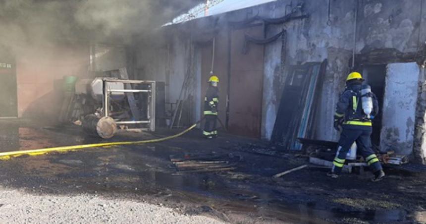 Fallecioacute el joven herido en una explosioacuten en Larroudeacute