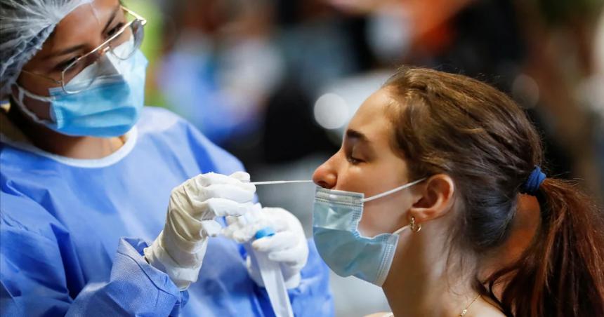 Siguen en aumento los casos de COVID- por queacute se duplicaron