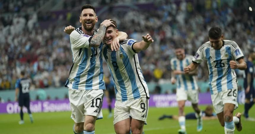 Con un Messi enorme y un Juliaacuten Aacutelvarez intratable Argentina goleoacute a Croacia y es finalista del mundiall