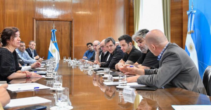 Ampliacutean el Presupuesto en 153 billones para pagar aumentos salariales de fin de antildeo