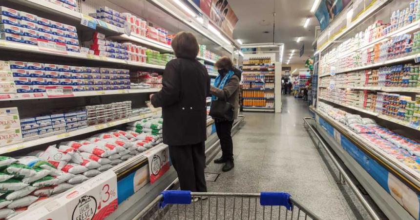 La inflacioacuten de noviembre fue de 49-en-porciento- y llega al 924-en-porciento- en los uacuteltimos doce meses