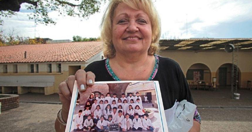 La primera maestra de Messi- Antes de morirme me gustariacutea abrazarte