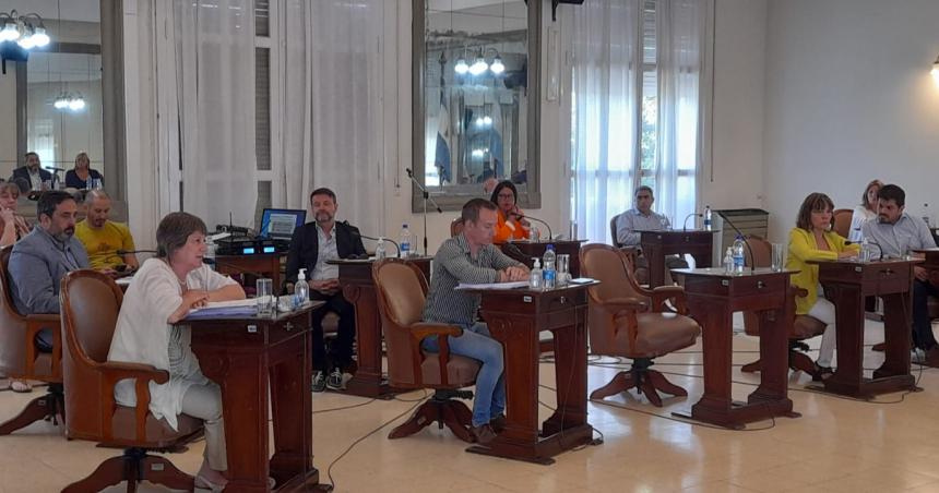 El Concejo aproboacute por mayoriacutea el presupuesto y la tarifaria 2023