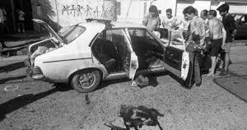 Masacre de Wilde- condenaron a 25 antildeos a diez policiacuteas bonaerenses