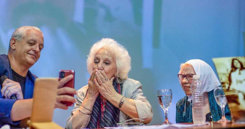 Abuelas de Plaza de Mayo informoacute la aparicioacuten del nieto 132