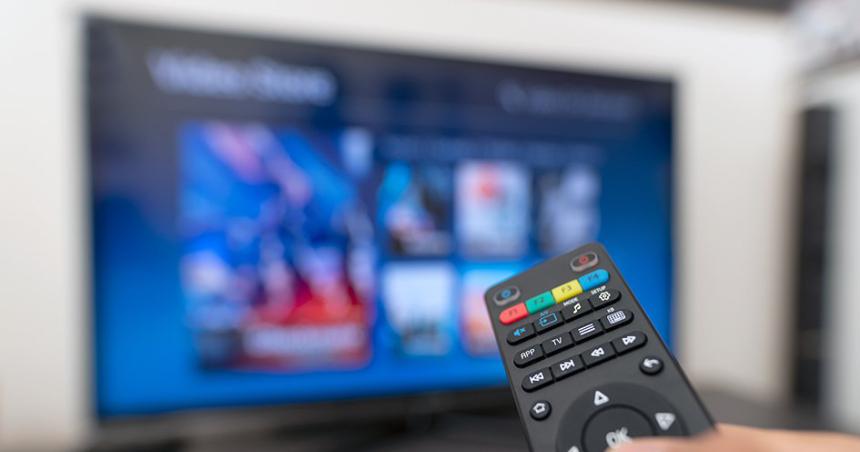 El Gobierno autorizoacute aumentos del 176-en-porciento- en internet celulares y tv por cable