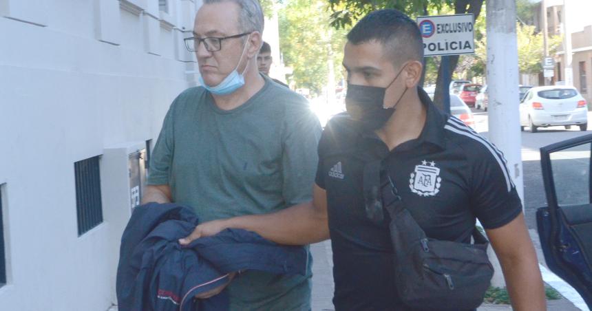 En medio de un escaacutendalo ordenan que Rigutto vuelva a caacutercel comuacuten