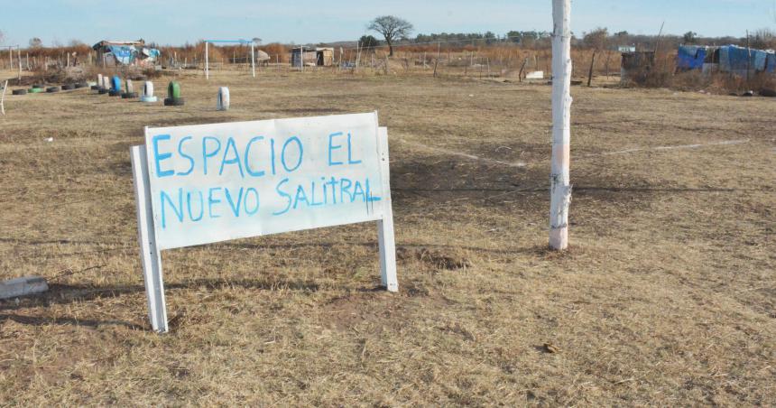 Asentamientos maacutes cerca del servicio eleacutectrico y del reconocimiento oficial