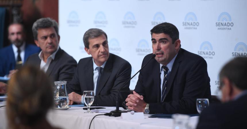 Bensusaacuten reivindica el aumento del Progresar