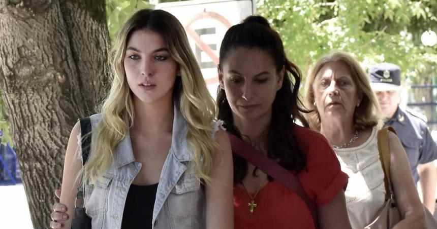 La chica que le hizo RCP a Fernando- le pediacutea que se quedara conmigo