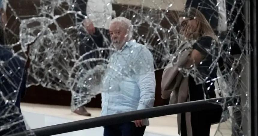 Los tres poderes de Brasil condenaron los actos terroristas en la capital