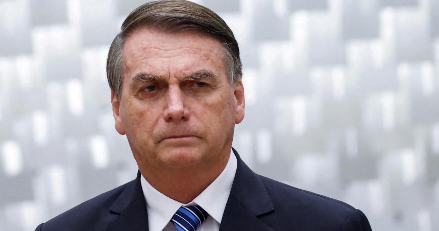 Brasil- pidieron bloquear los bienes de Bolsonaro y funcionarios por el vandalismo del domingo