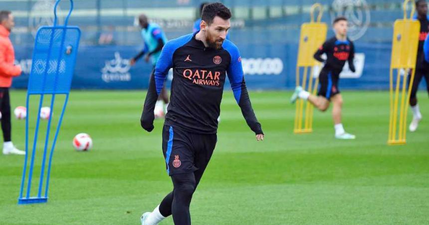 Messi vuelve hoy a las canchas
