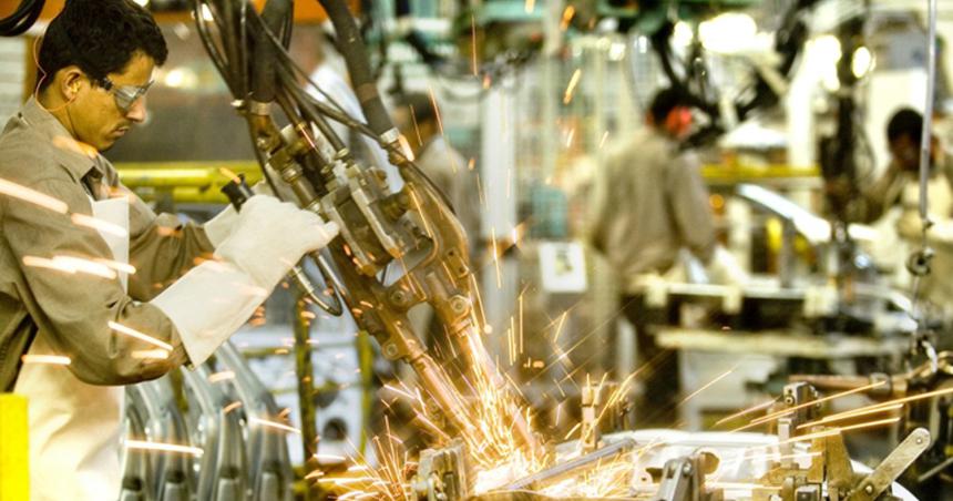 El uso de la capacidad instalada de la industria aumentoacute a 689-en-porciento- en noviembre