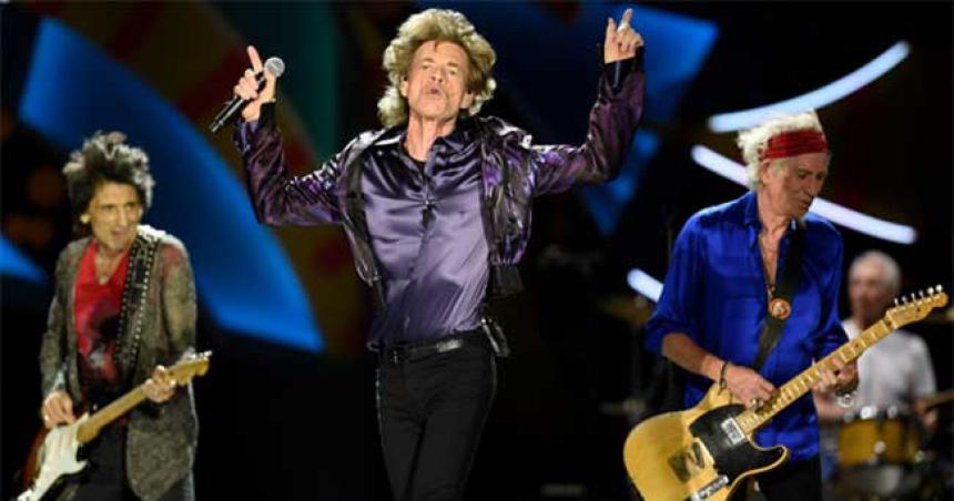 Los Rolling Stones anticiparon un claacutesico de su inminente nuevo disco en vivo