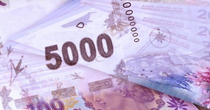 Un billete de 5000 pesos el debate que se abrioacute en el gobierno