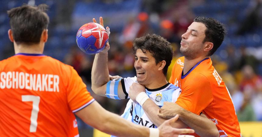 Los Gladiadores cayeron en el debut mundialista