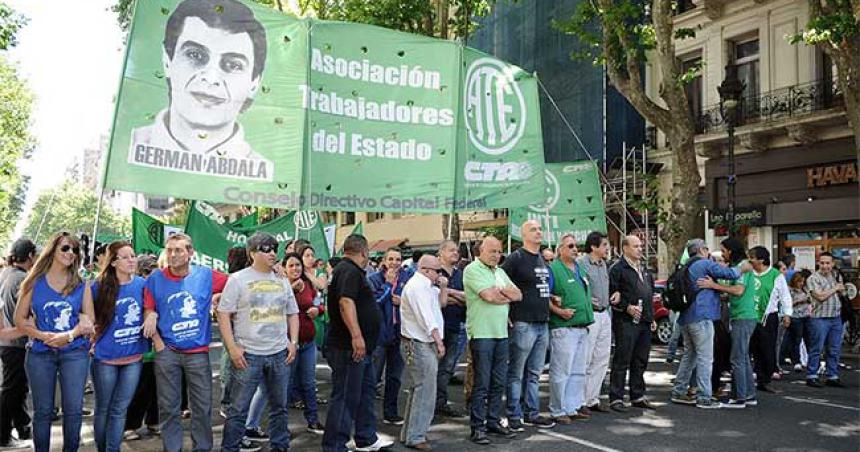 El gremio de ATE solicitoacute al Gobierno la inmediata revisioacuten de la paritaria