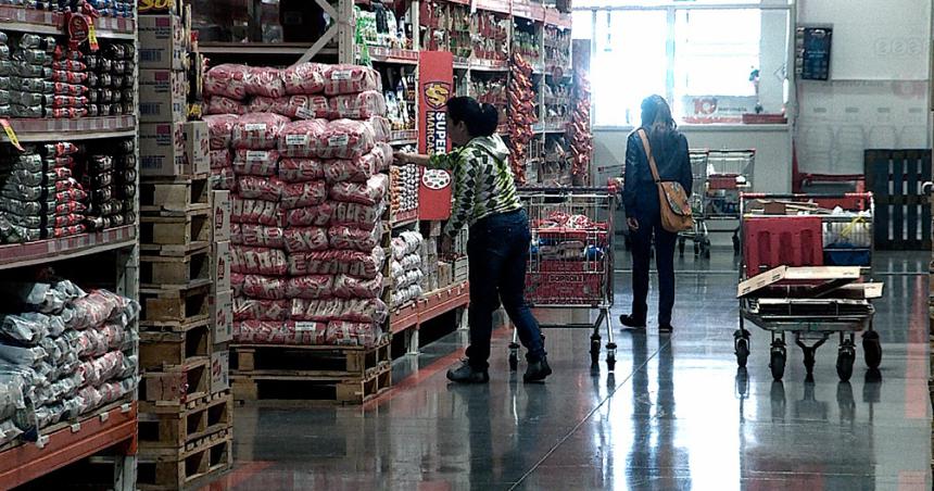 Los precios mayoristas subieron 61-en-porciento- en diciembre y 948-en-porciento- en el 2022